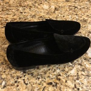 Vaneli velvet flats 🌺 nwot